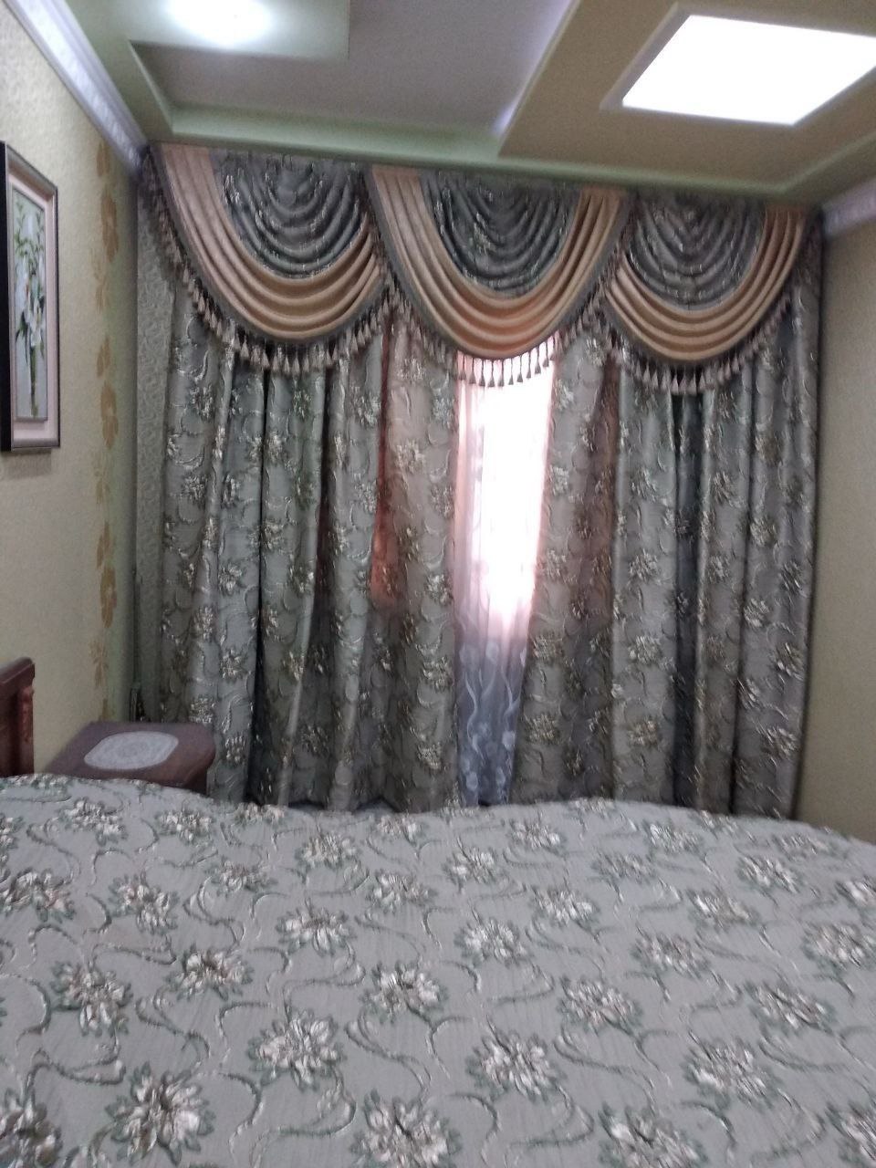 Chilonzor metrosidan chiqan joyda faqat oilaga berman