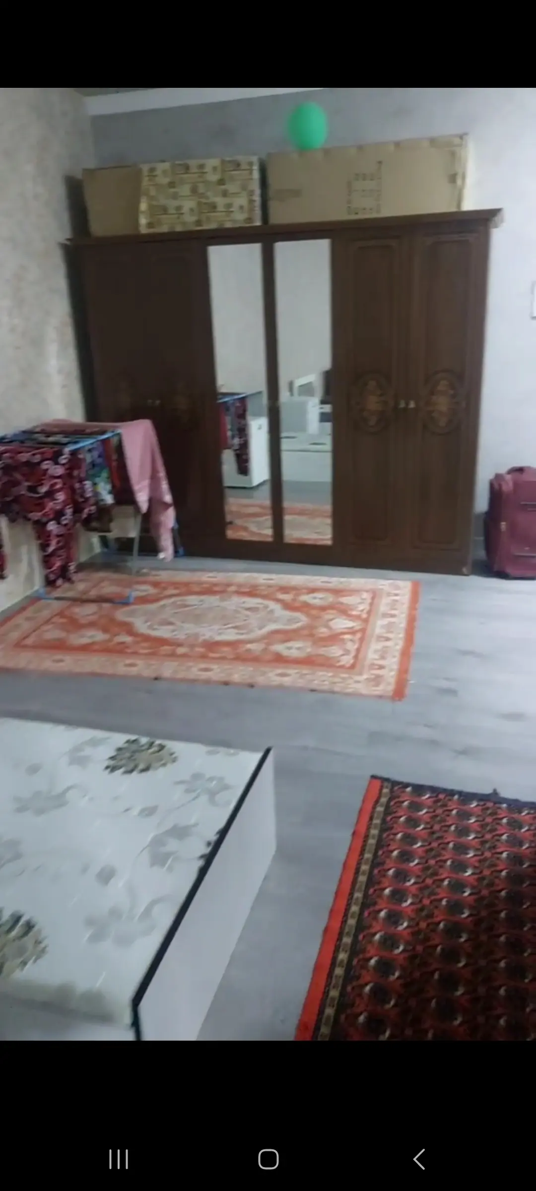 Shayhontohur İbn sino qarshisidagi mahallada yahshi sharoitli joy bor akuratniy student va ishlidigan qizlaga
