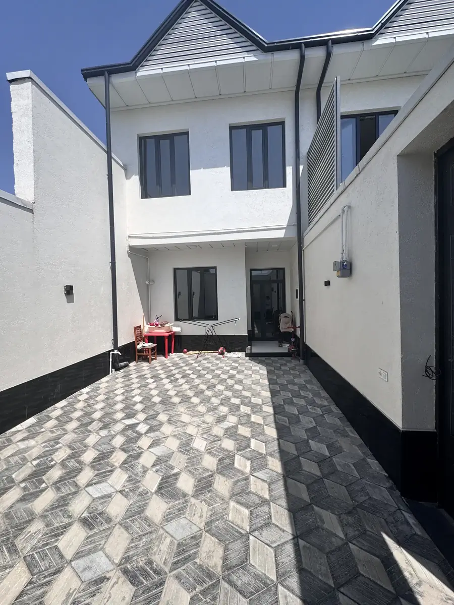 2 qavatli uy - 250 m², 1.3 sot.