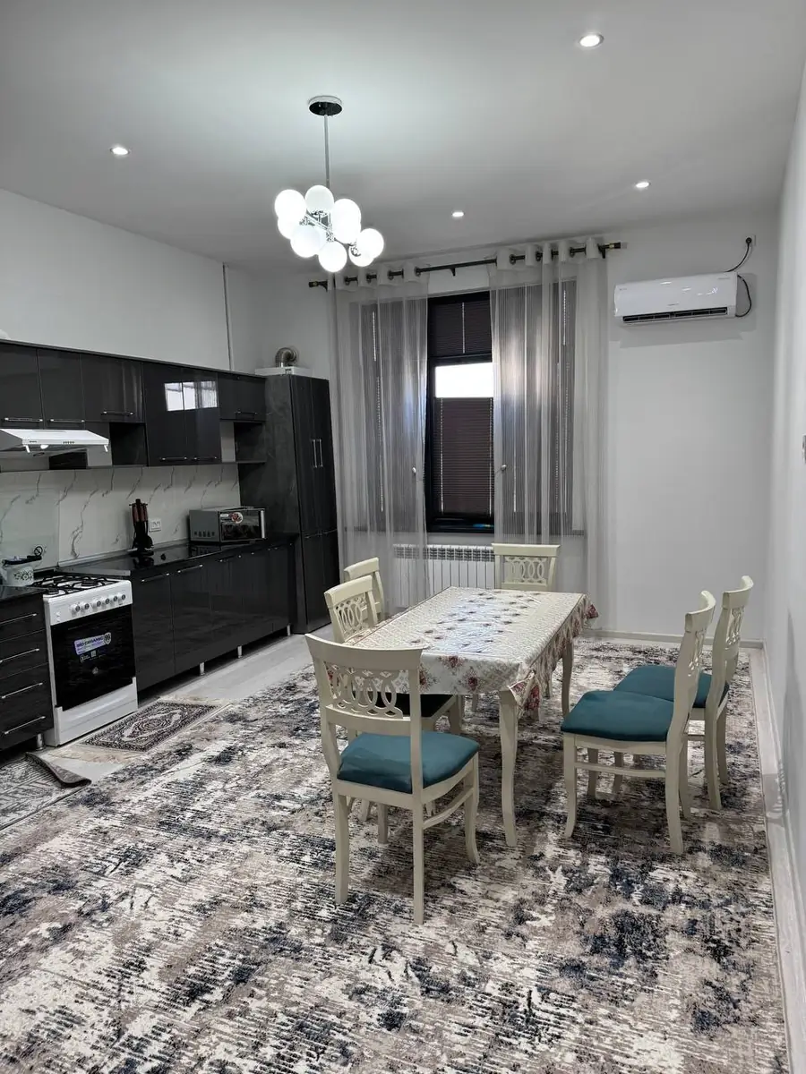 3 xonali kvartira - 130 m², 7/10 qavat